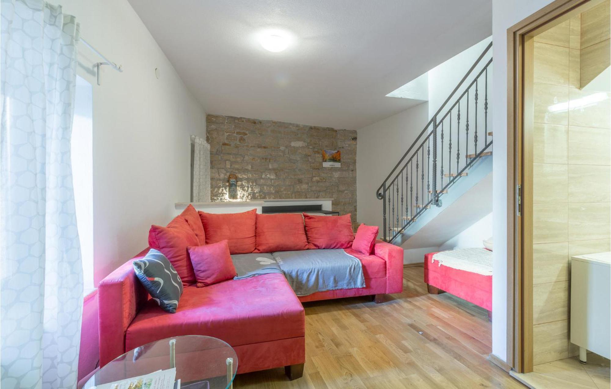 2 Bedroom Stunning Home In Bale Exterior foto